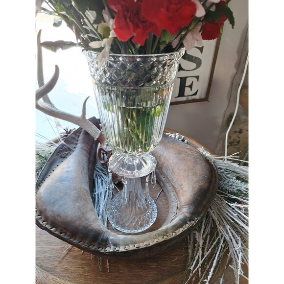 Elegant Vintage Clear 16" tall Ribbed and Flared Glass Vase Candle/Flower vase - Picture 6 of 16